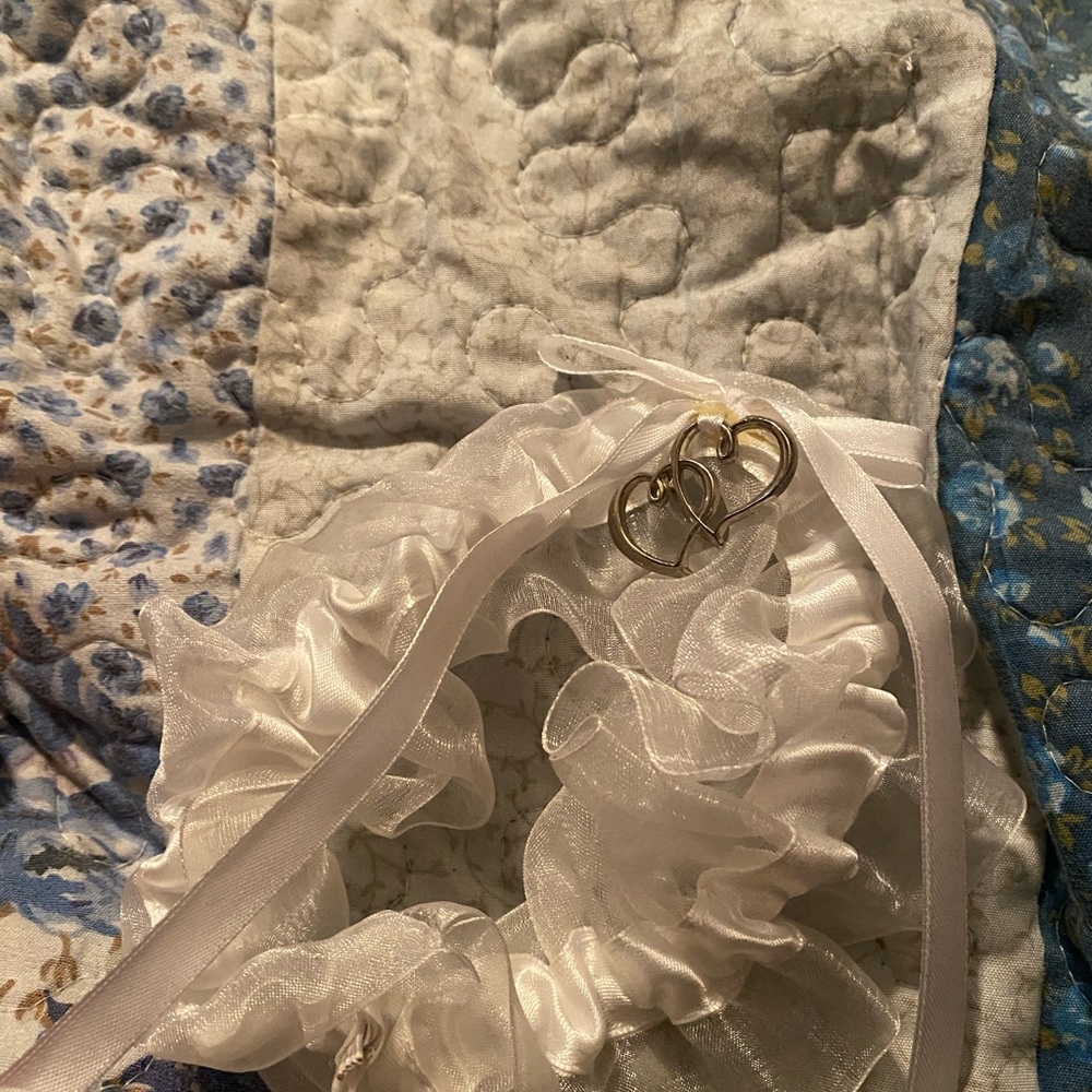 Bridal garter